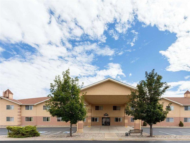 Days Inn By Wyndham Colorado Springs Airport Exterior foto