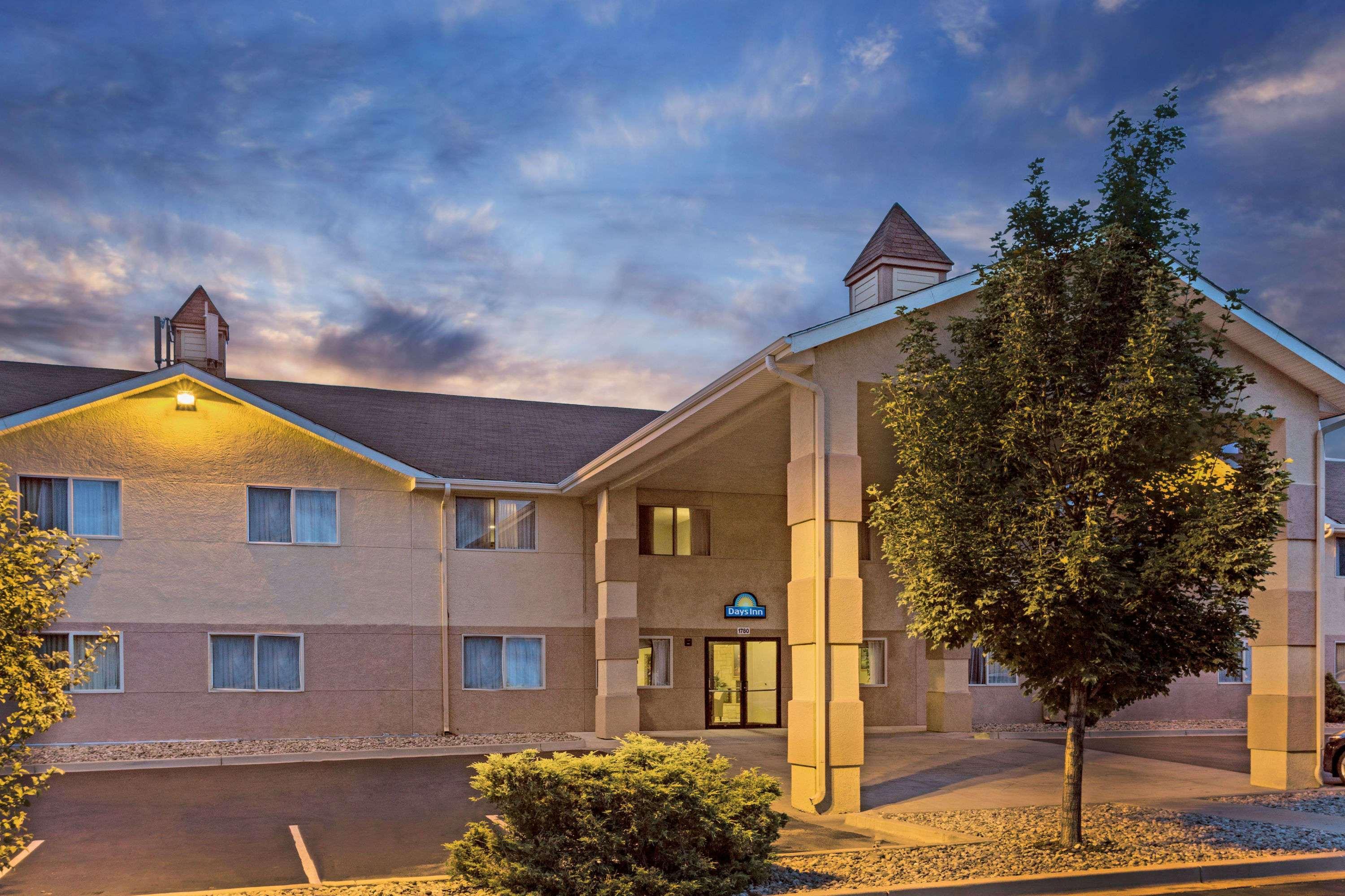 Days Inn By Wyndham Colorado Springs Airport Exterior foto